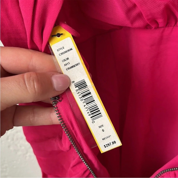NWT Alice + Olivia Nanette Sleeveless Ruched Strawberry Pink Mini Dress Size 0 - Picture 9 of 9